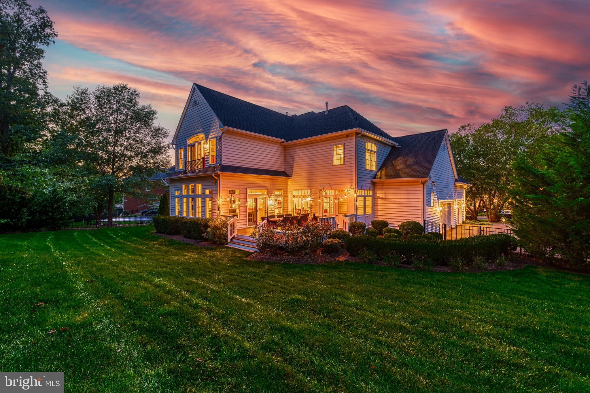 RIVER CREEK - Residential