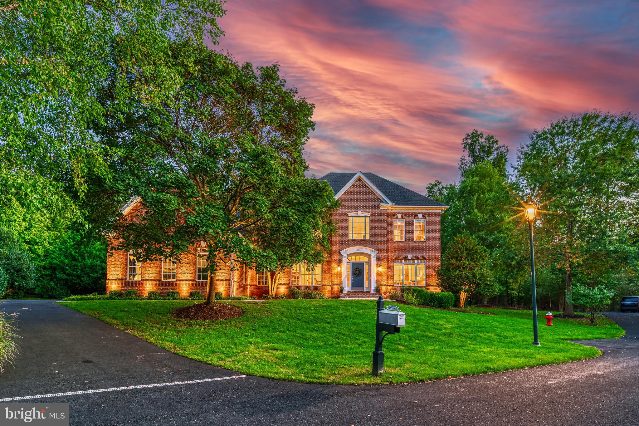 RIVER CREEK - Residential