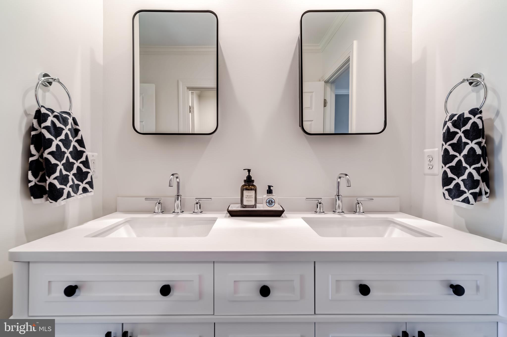 RIVER CREEK - Residential