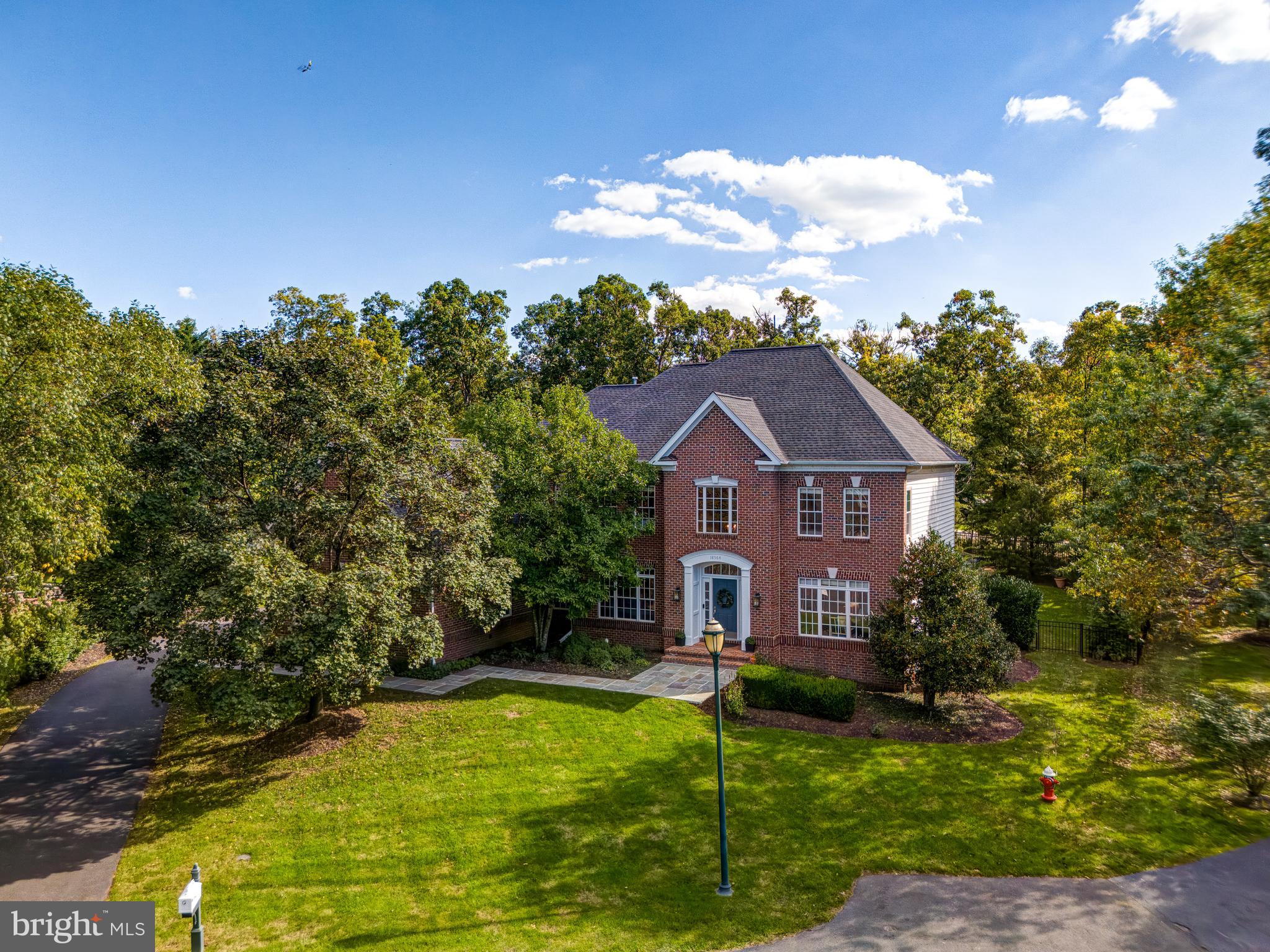 RIVER CREEK - Residential