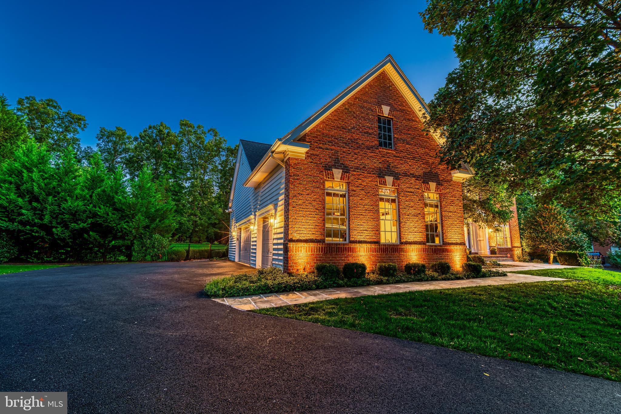 RIVER CREEK - Residential