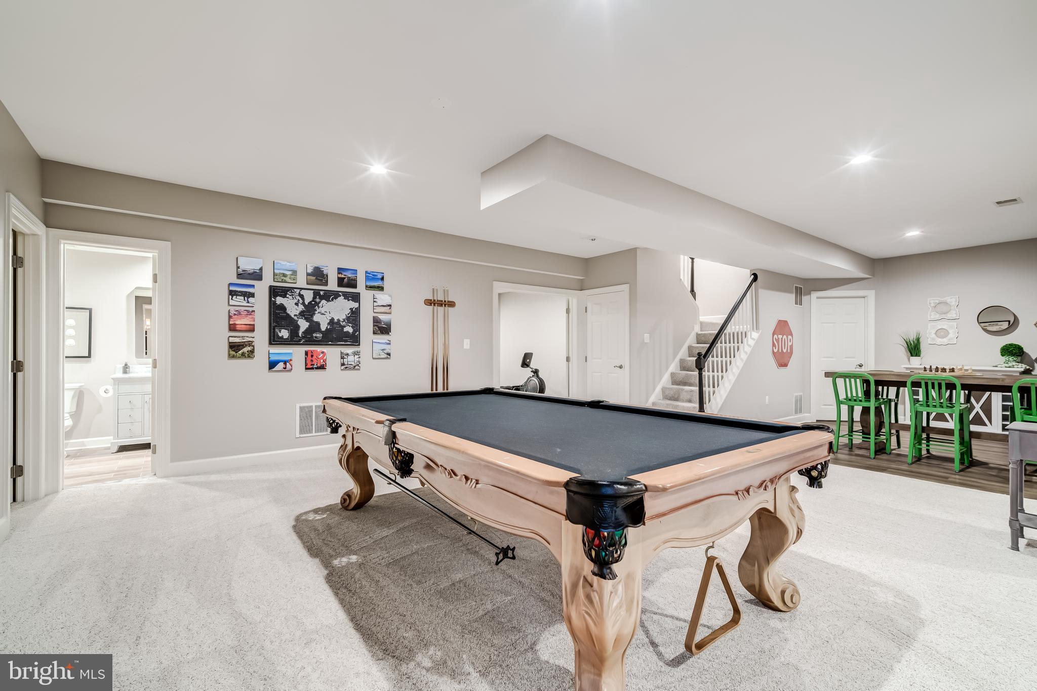 RIVER CREEK - Residential