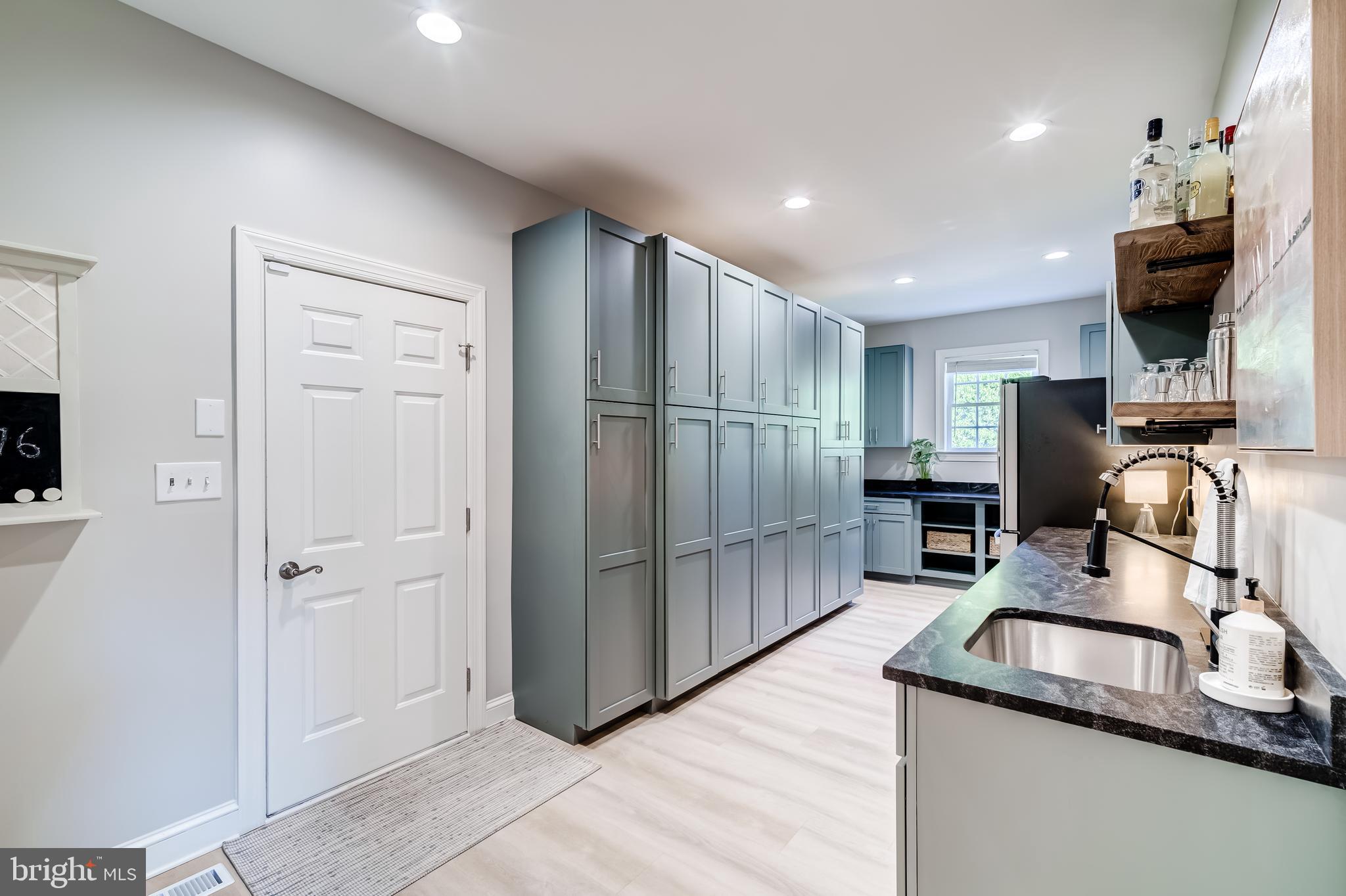 RIVER CREEK - Residential