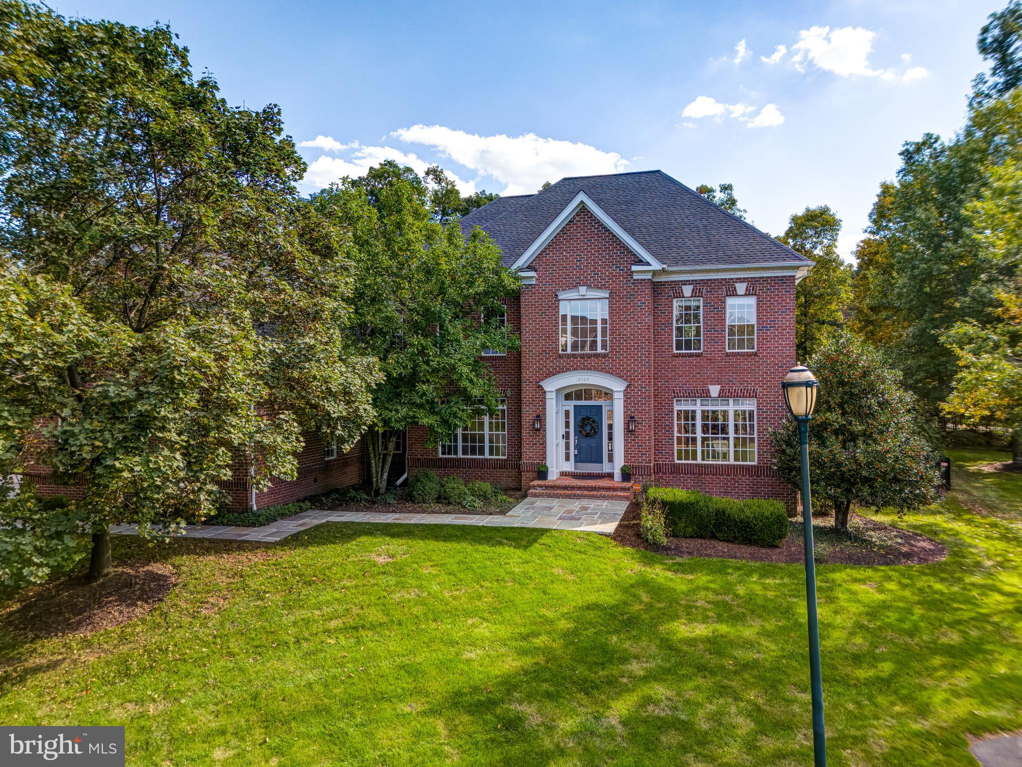 RIVER CREEK - Residential