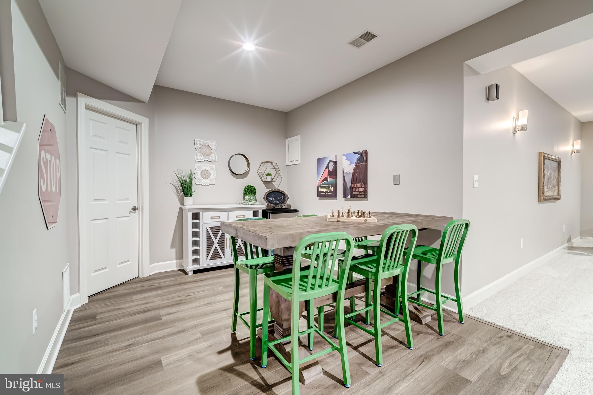 RIVER CREEK - Residential