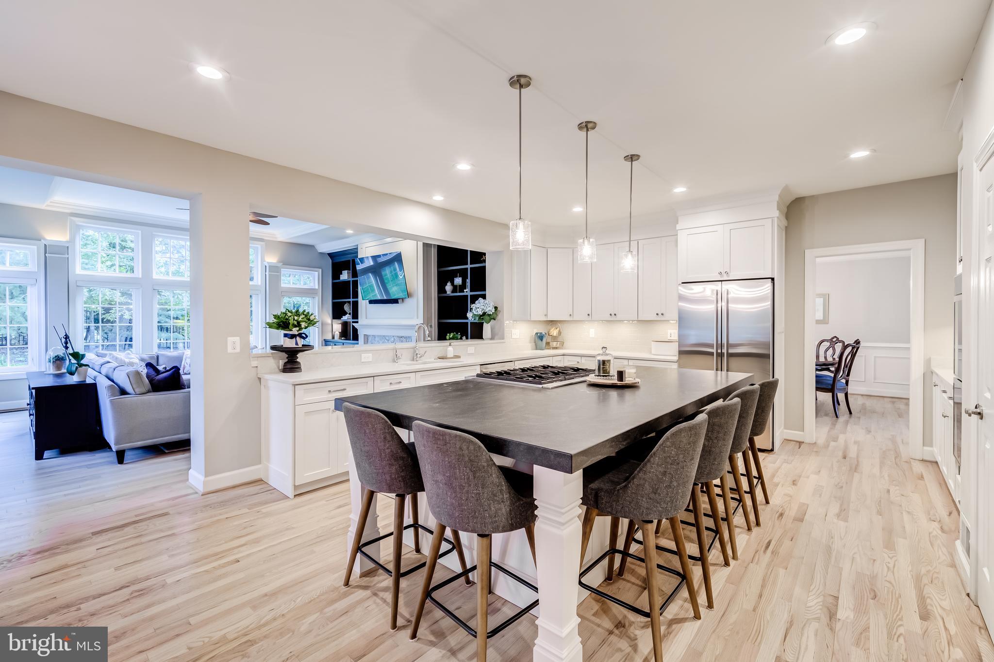 RIVER CREEK - Residential