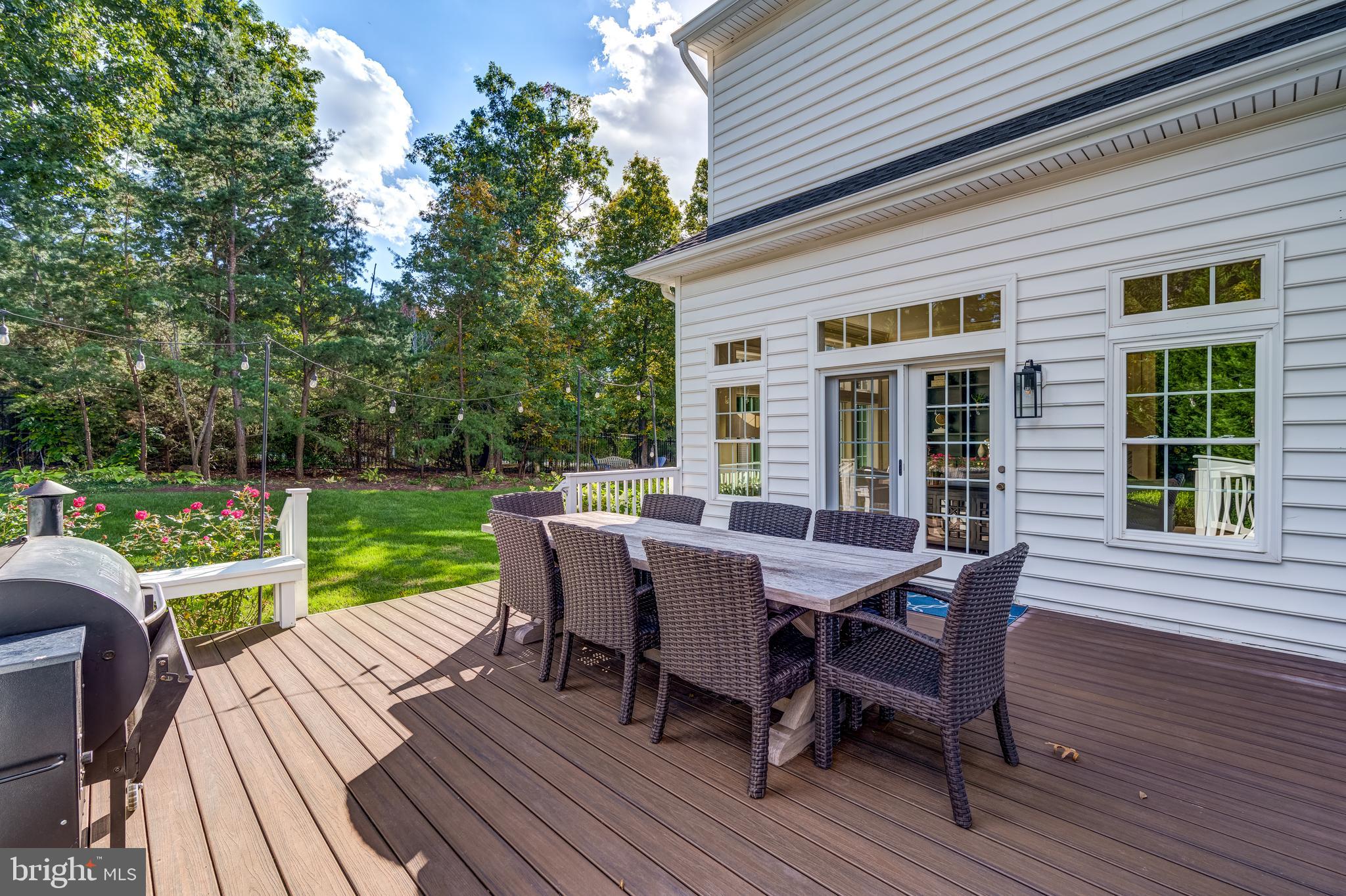 RIVER CREEK - Residential