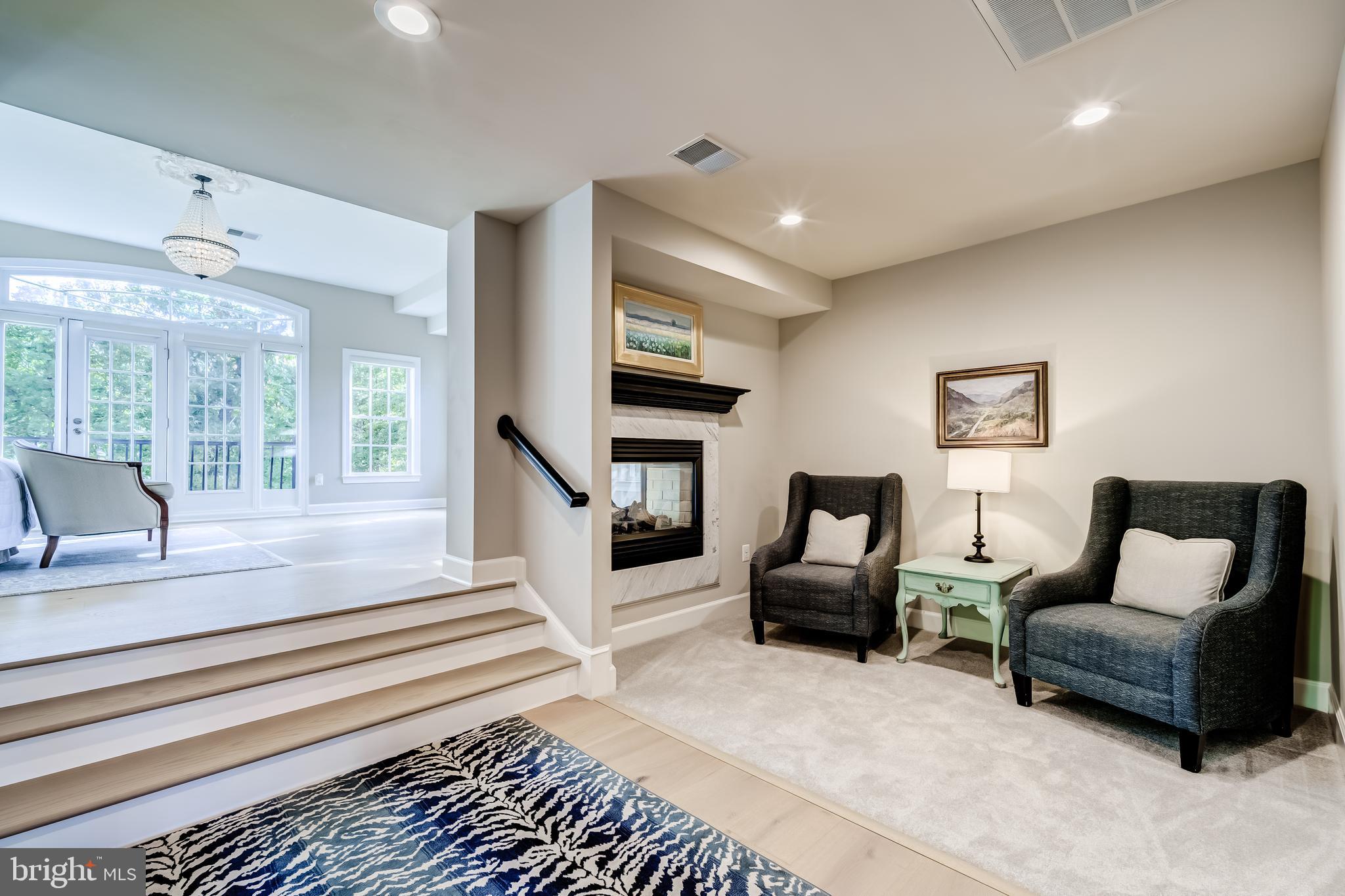 RIVER CREEK - Residential