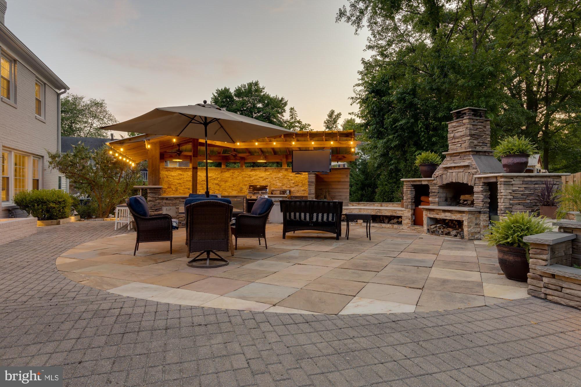 WESTBRIAR COUNTRY CLUB ESTATES - Residential