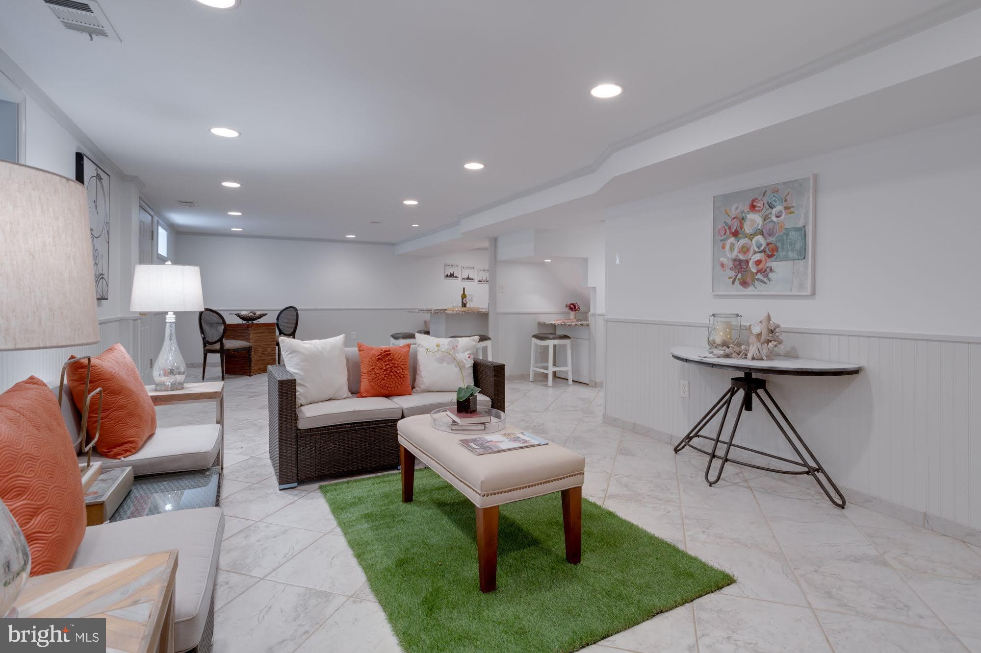 WESTBRIAR COUNTRY CLUB ESTATES - Residential