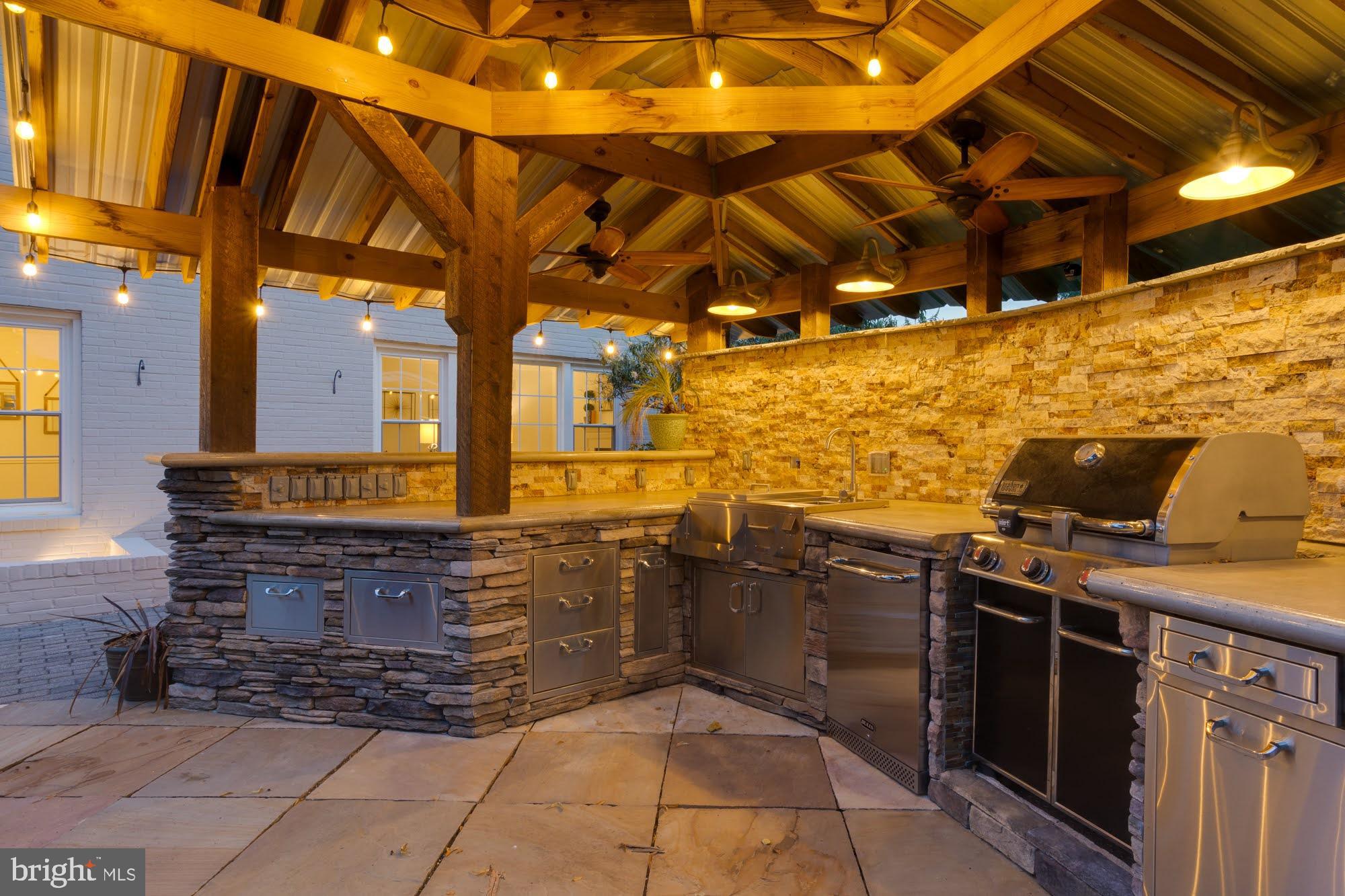 WESTBRIAR COUNTRY CLUB ESTATES - Residential