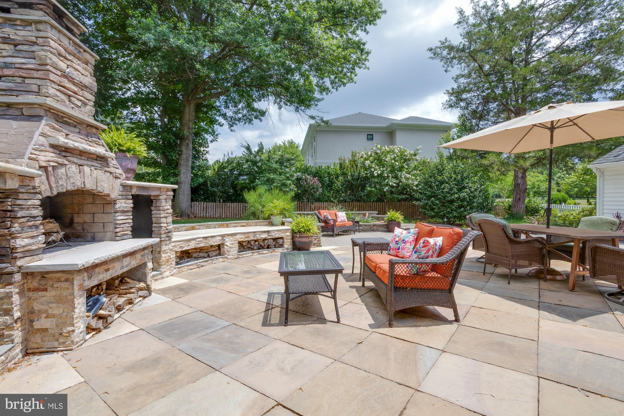 WESTBRIAR COUNTRY CLUB ESTATES - Residential