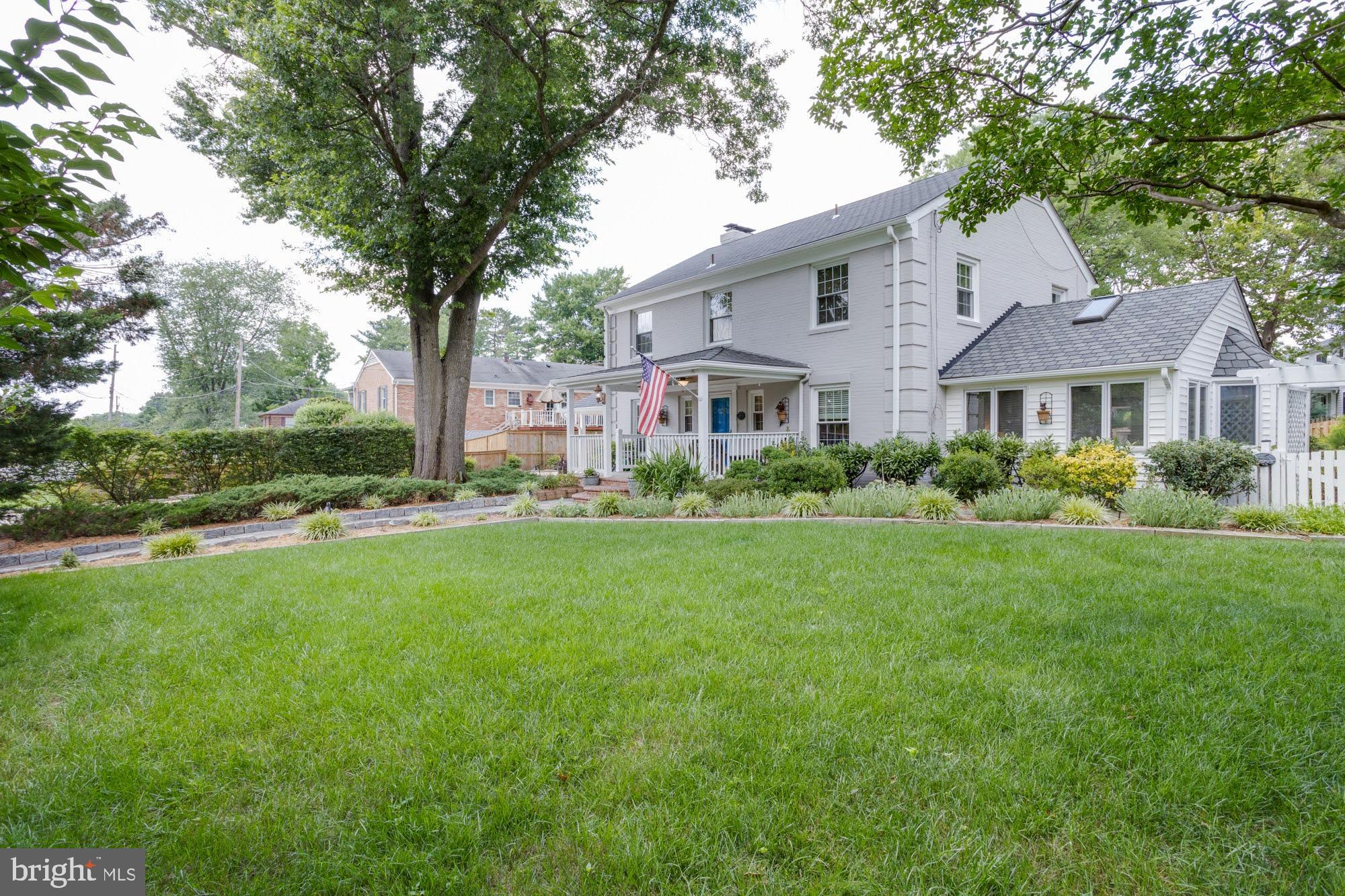 WESTBRIAR COUNTRY CLUB ESTATES - Residential