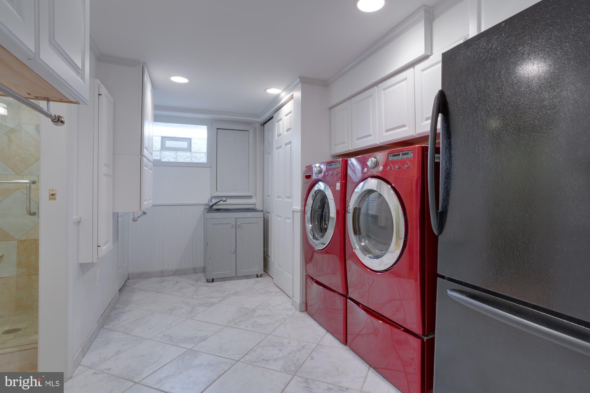 WESTBRIAR COUNTRY CLUB ESTATES - Residential