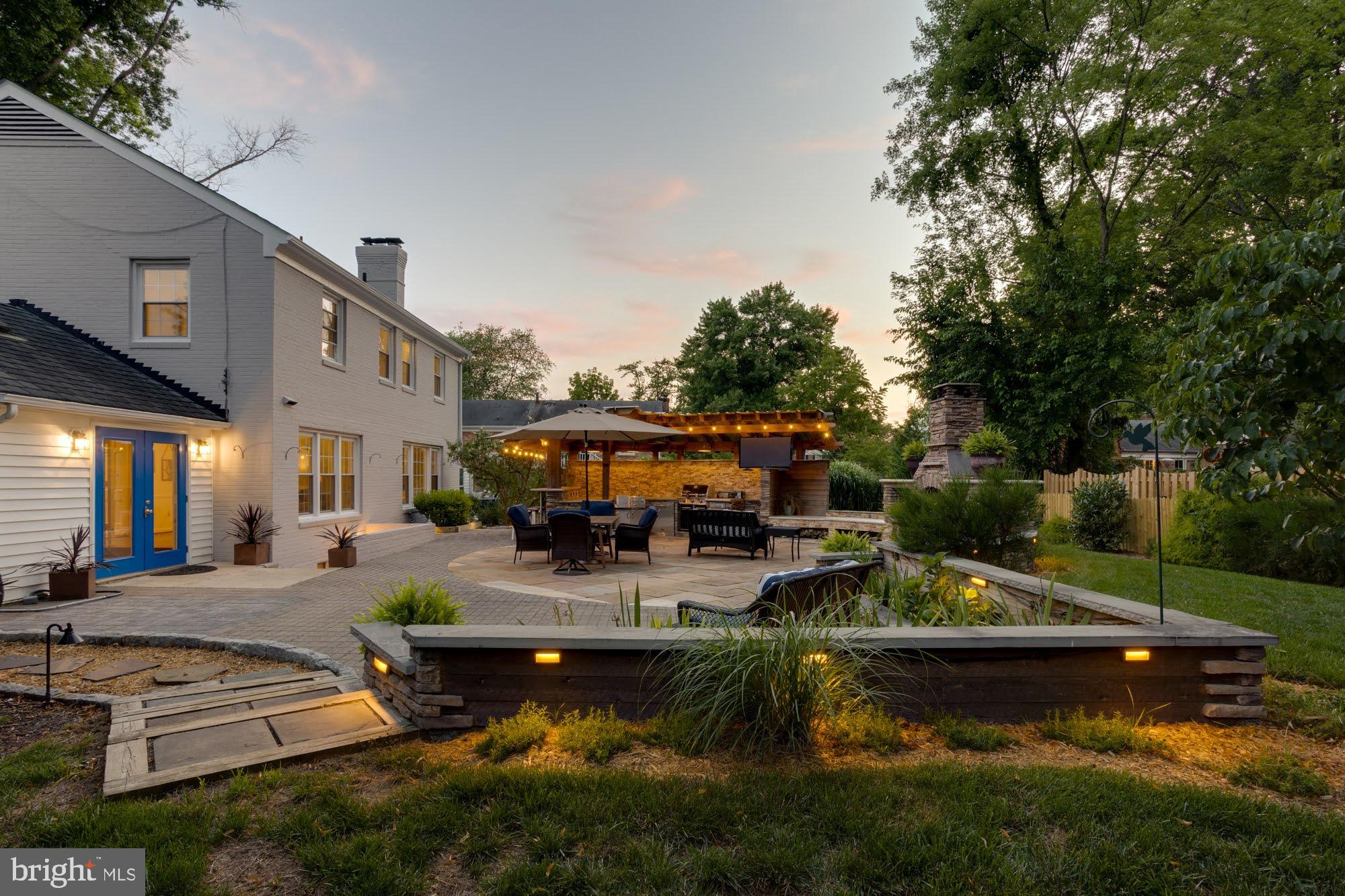 WESTBRIAR COUNTRY CLUB ESTATES - Residential