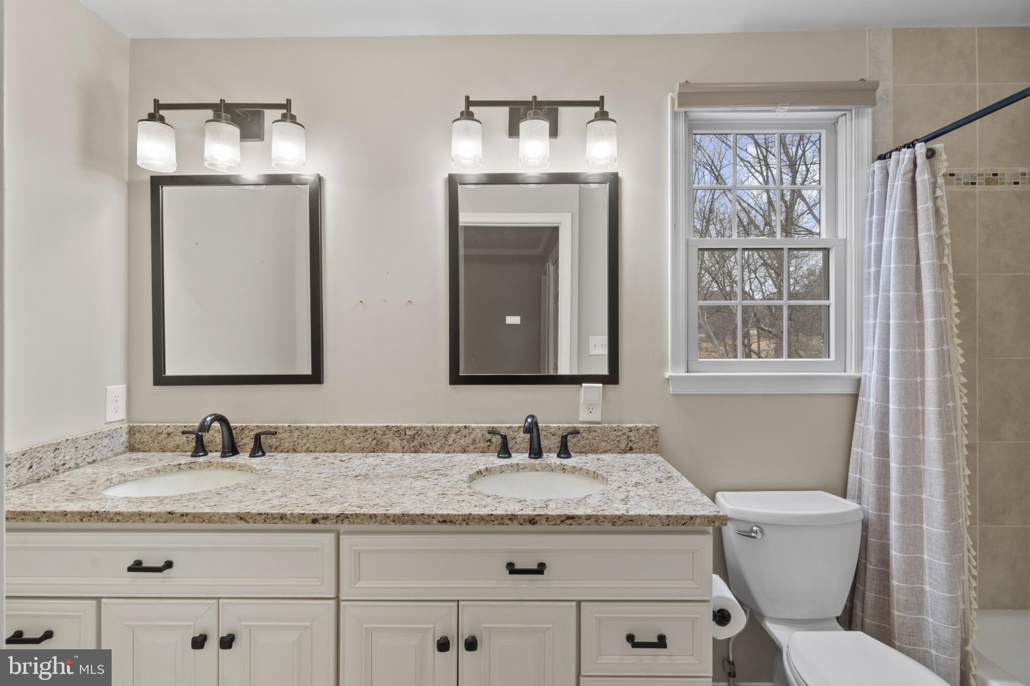 GLEN ARM - Residential