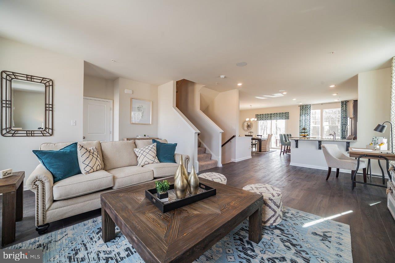 WOODMORE OVERLOOK - Residential