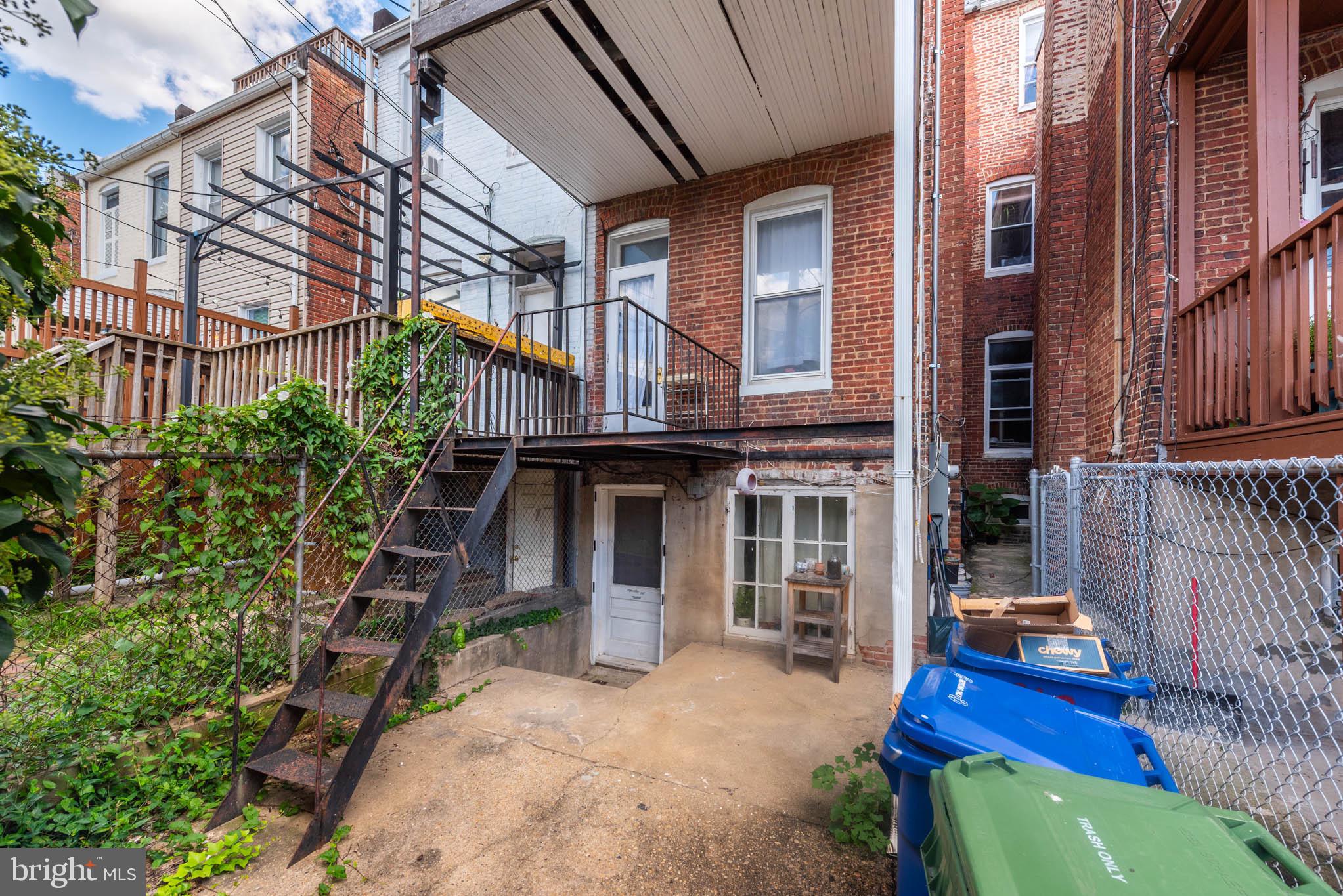 CHARLES VILLAGE - Residential