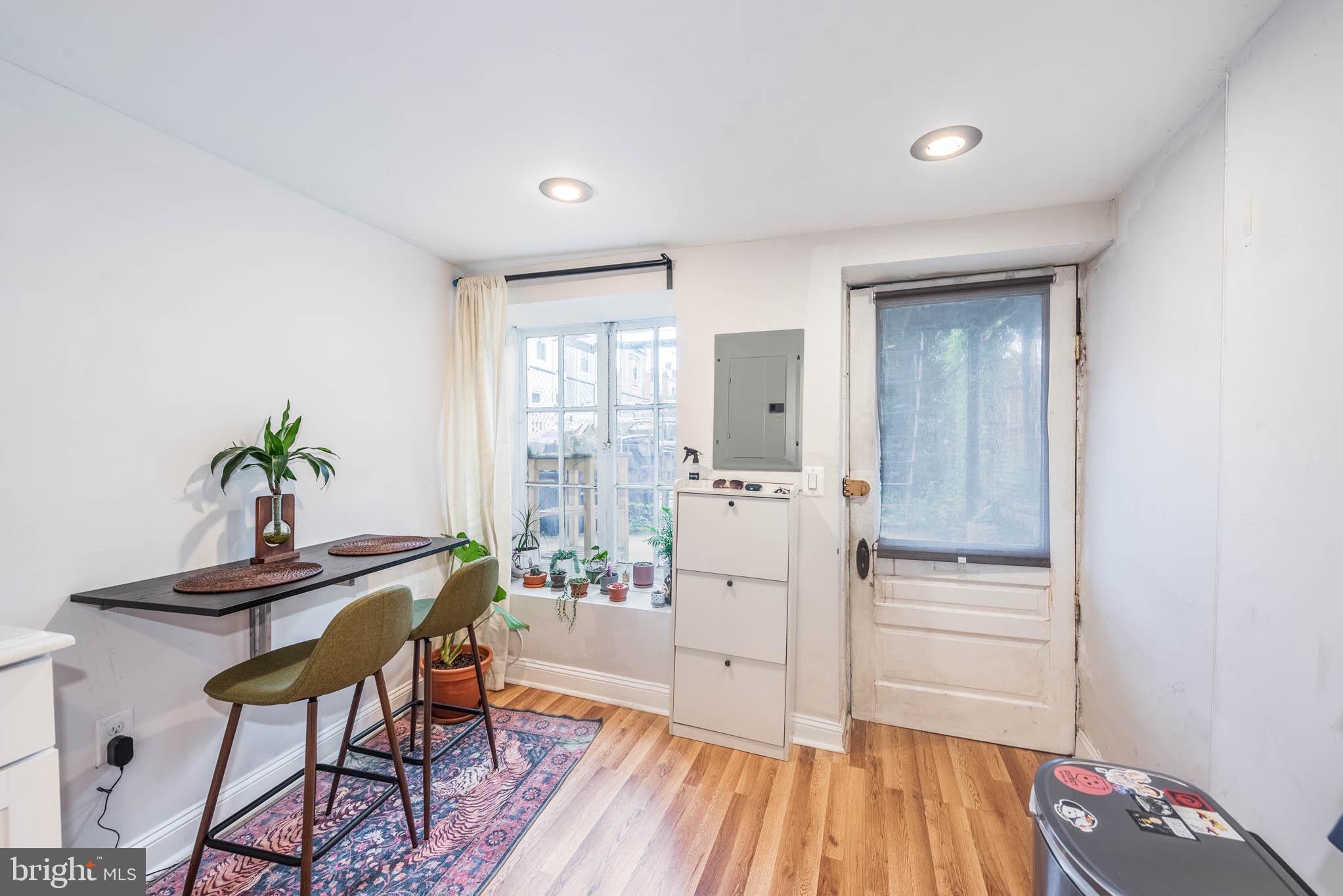 CHARLES VILLAGE - Residential