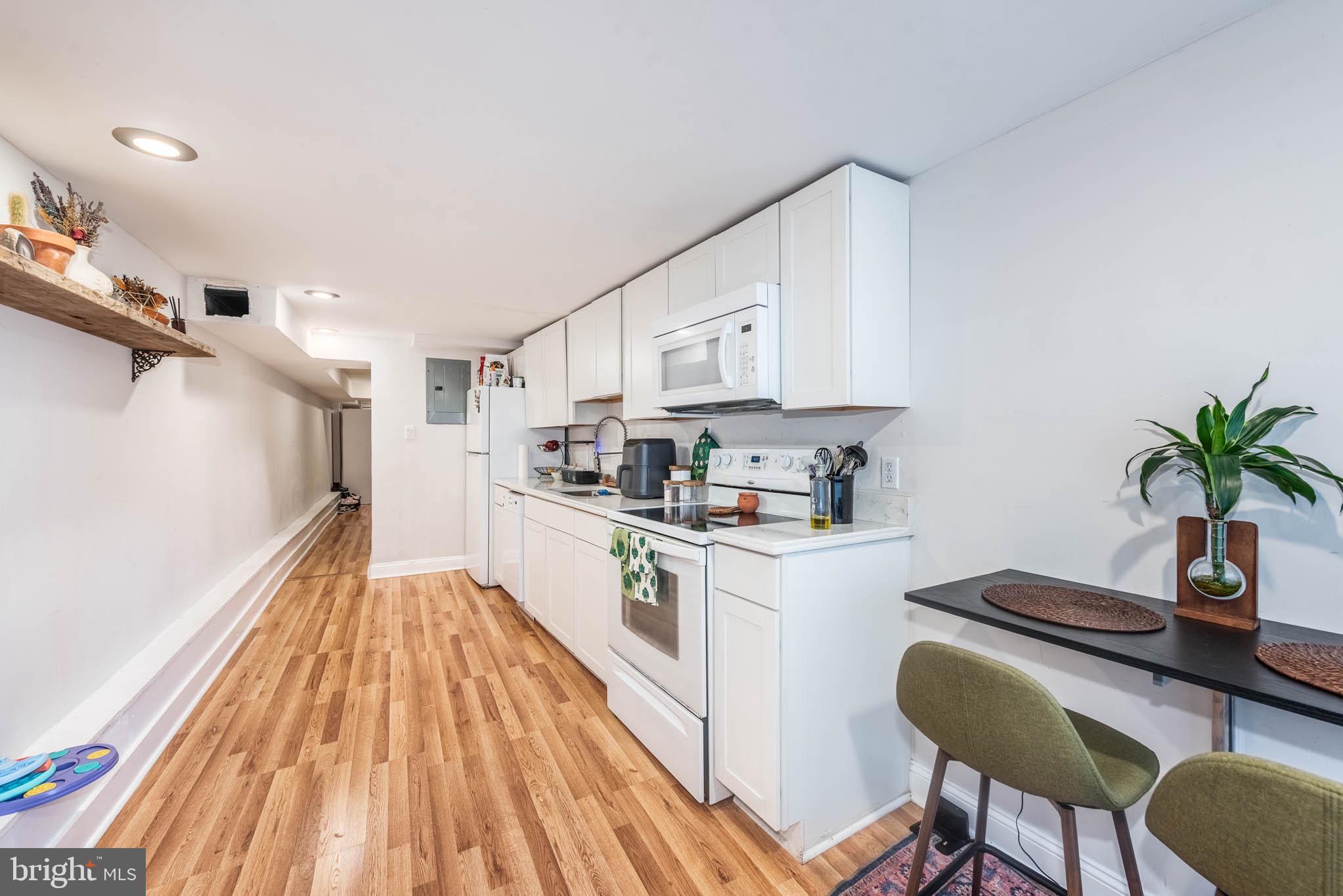 CHARLES VILLAGE - Residential