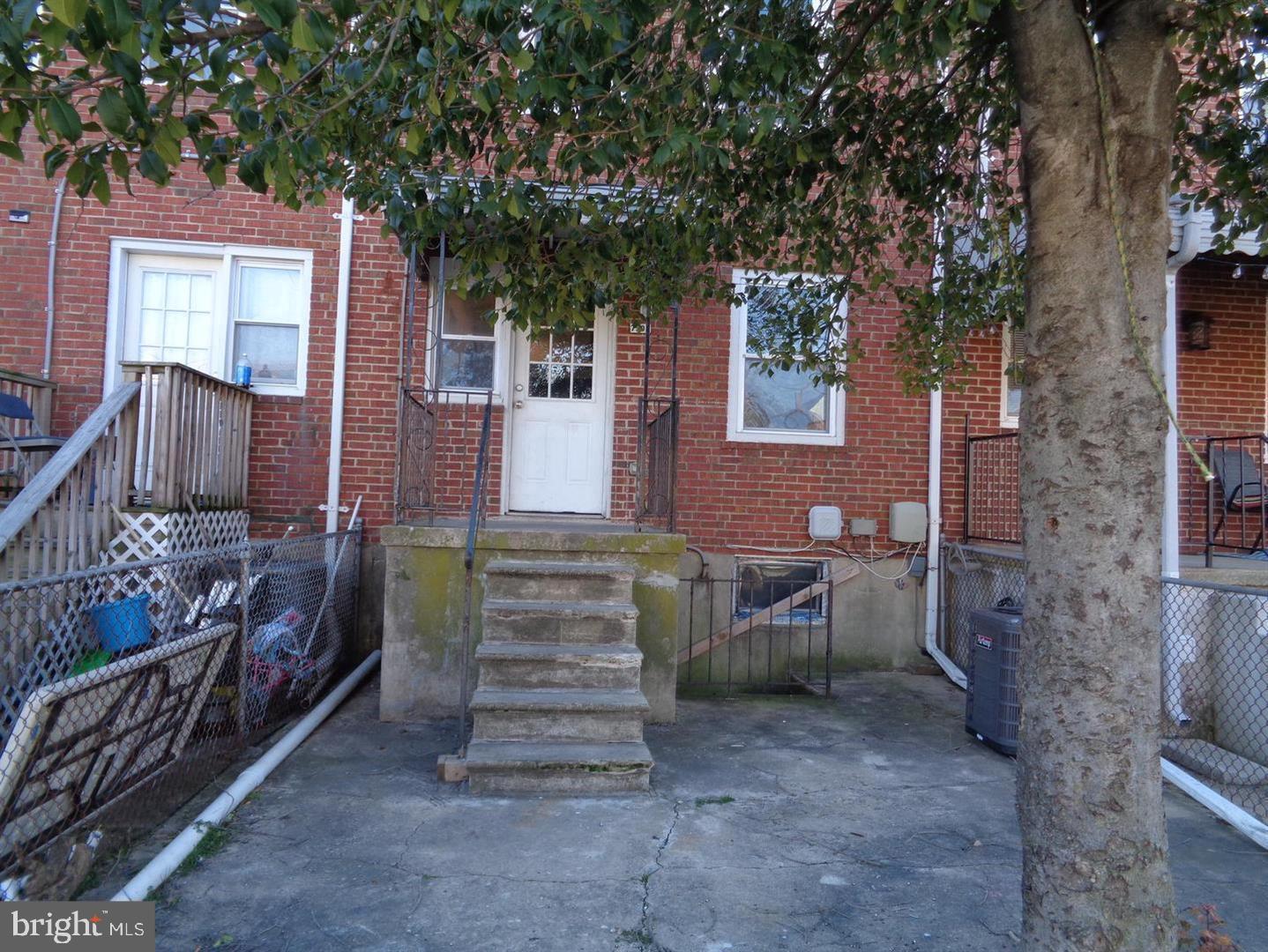 EASTFIELD - Residential Lease