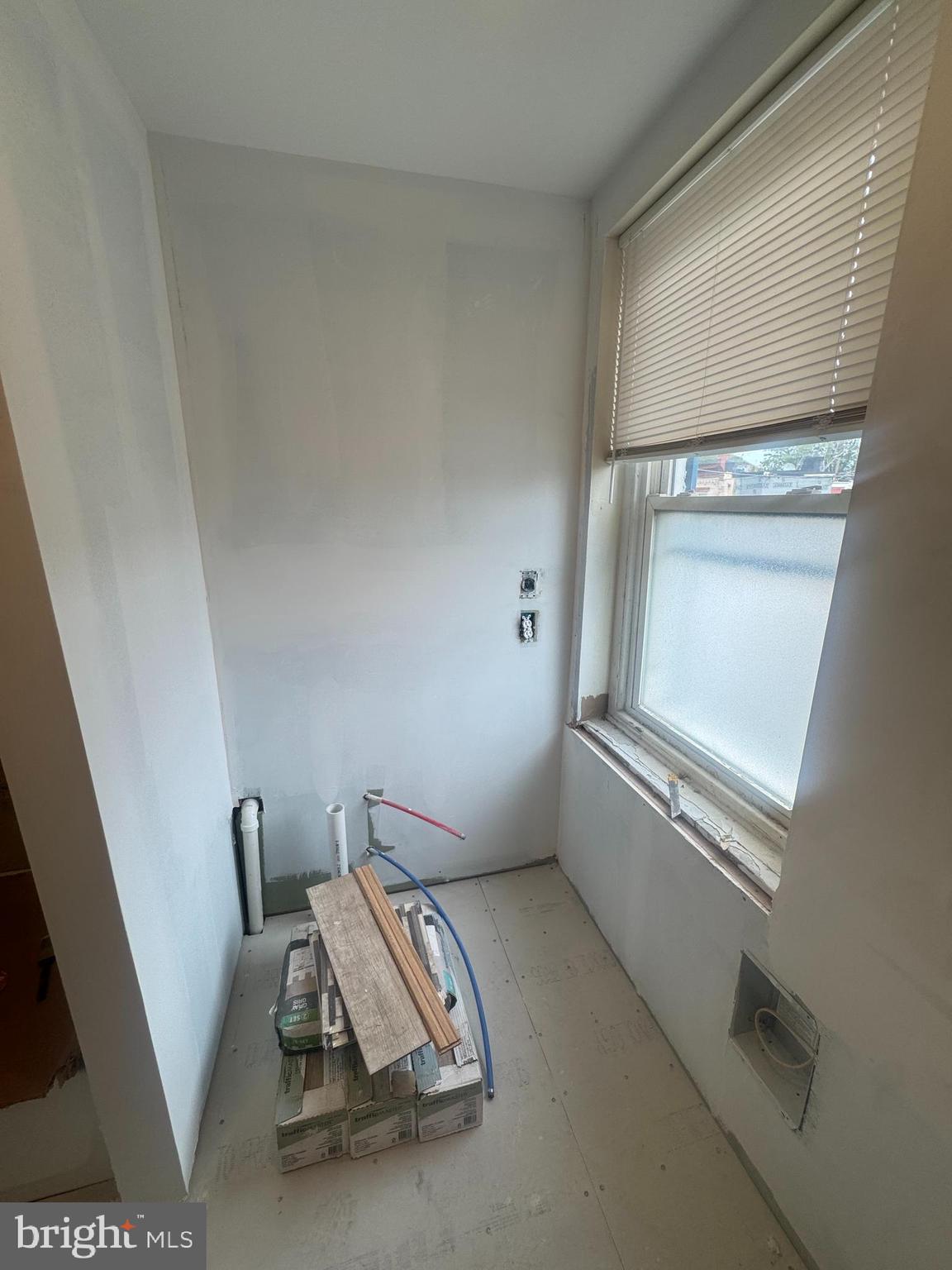 STRAWBERRY MANSION - Residential