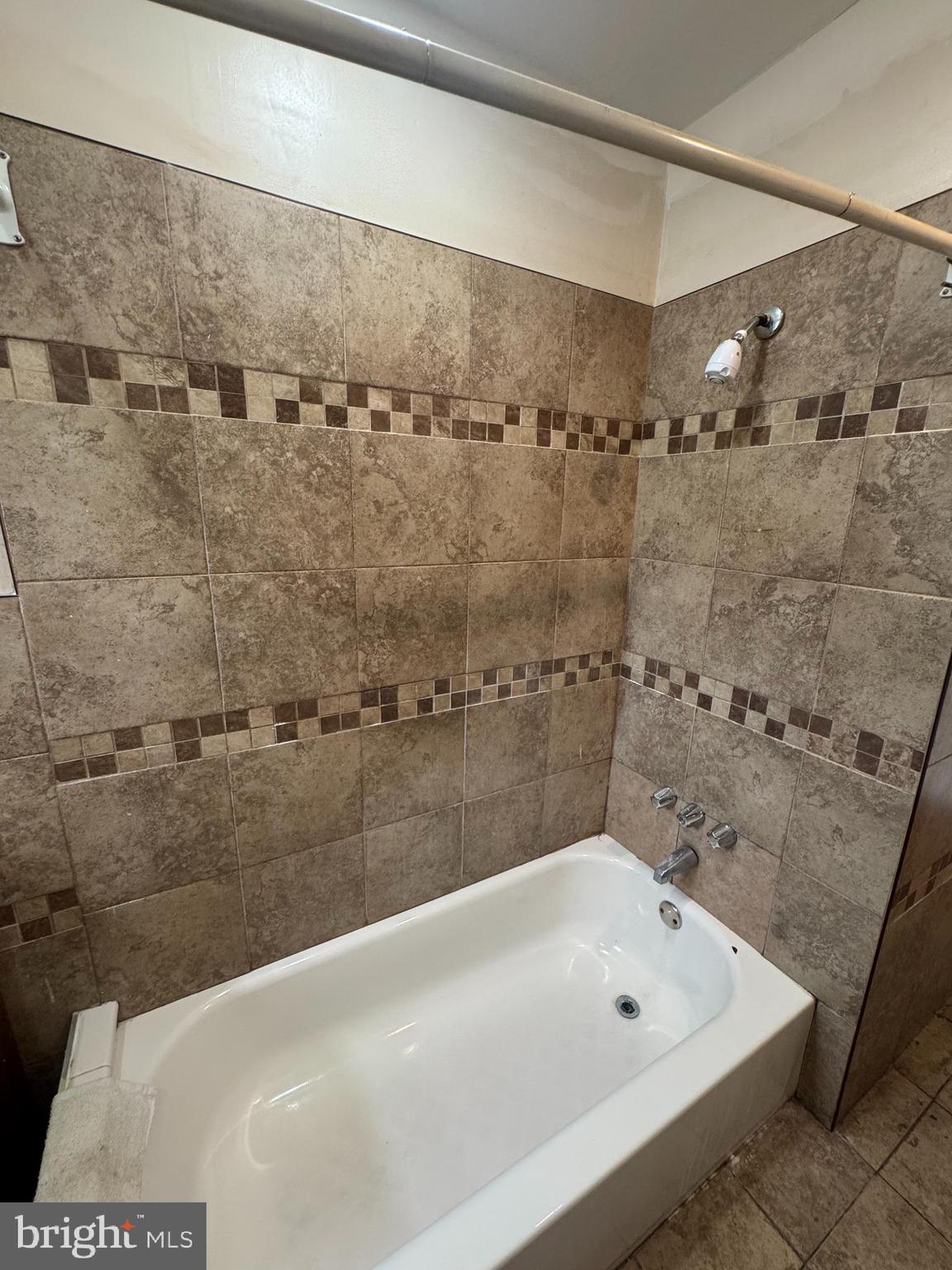 STRAWBERRY MANSION - Residential