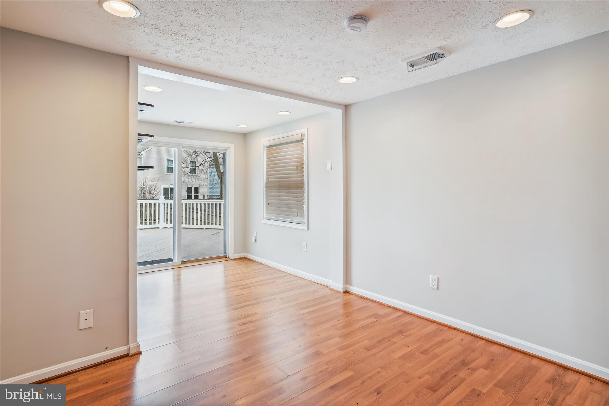 CHESTERFIELD - Residential Lease