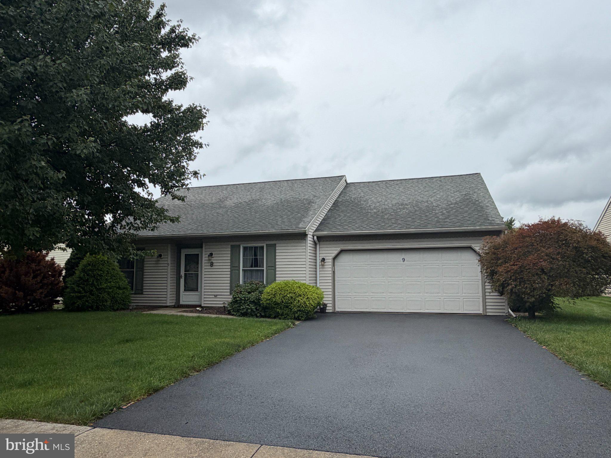 9 LAKEVIEW DRIVE