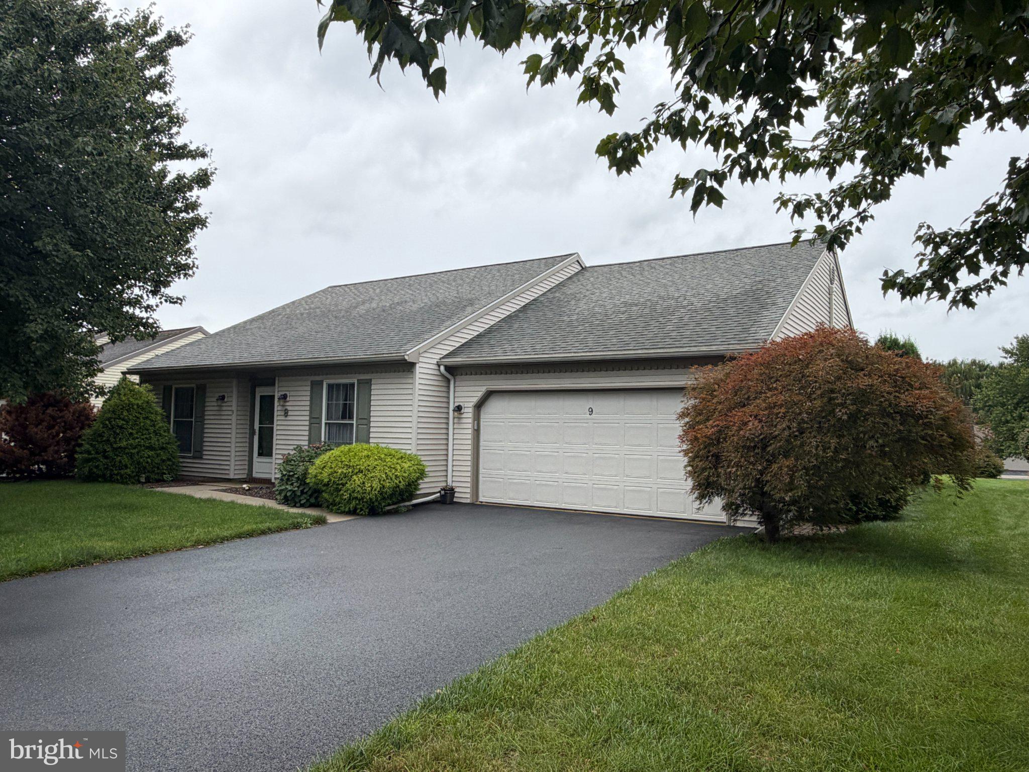 9 LAKEVIEW DRIVE
