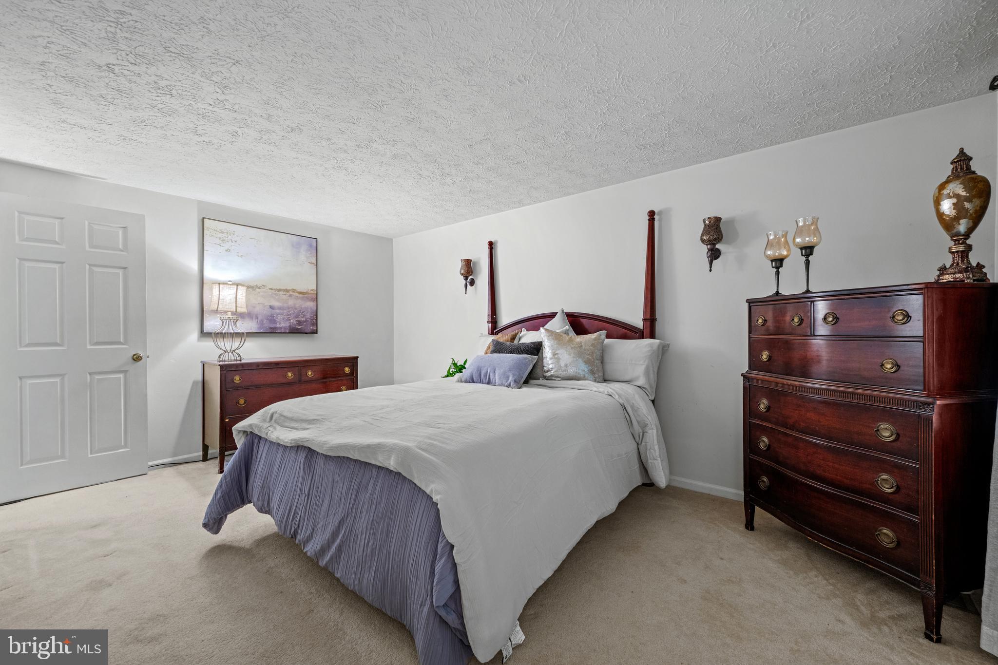 OLDE MILL ESTATES - Residential