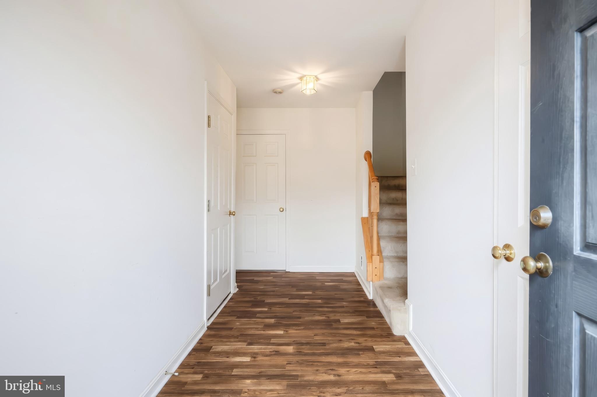264 COUNTRY RIDGE DRIVE