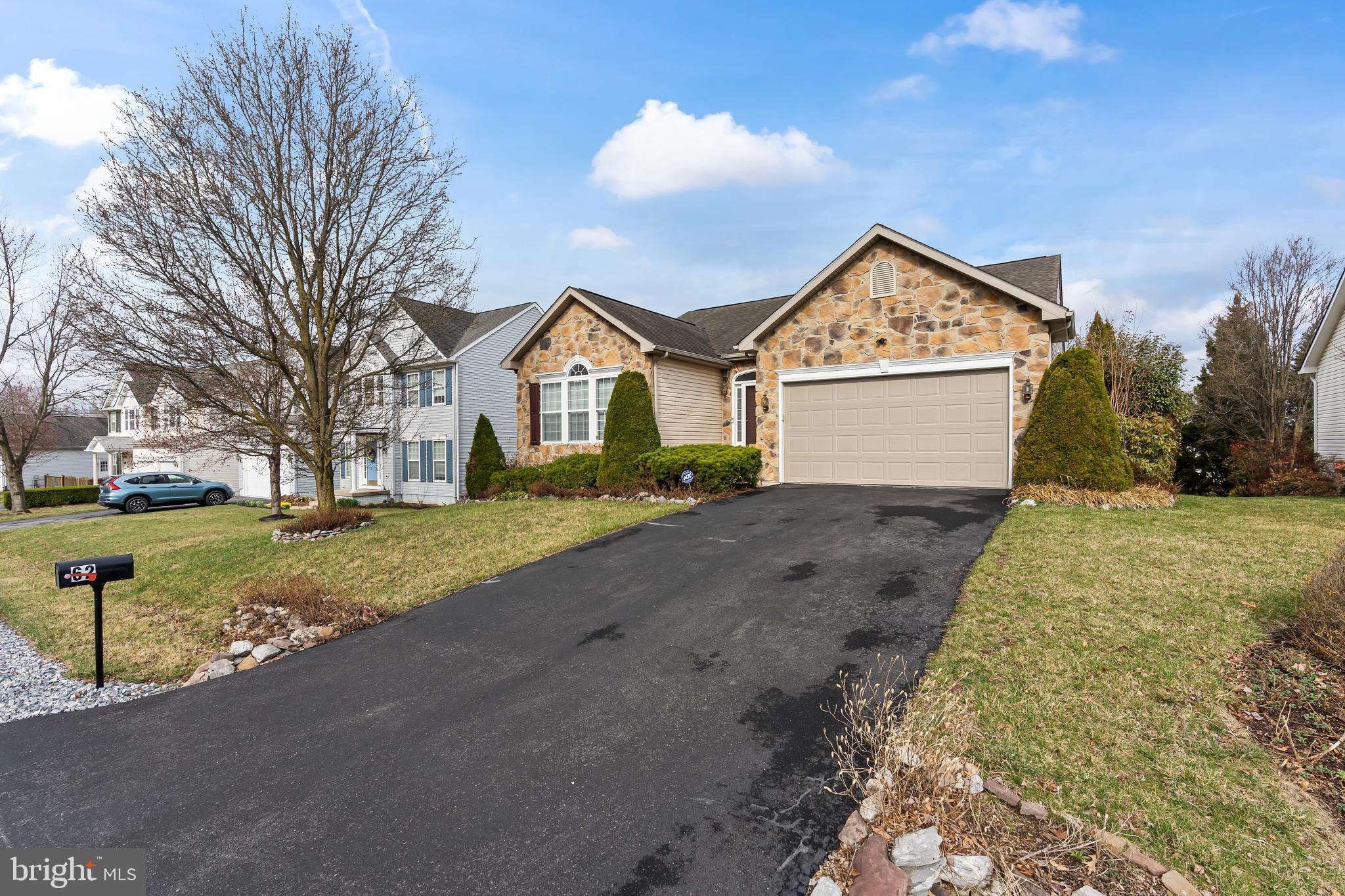 STONEBRIDGE - Residential