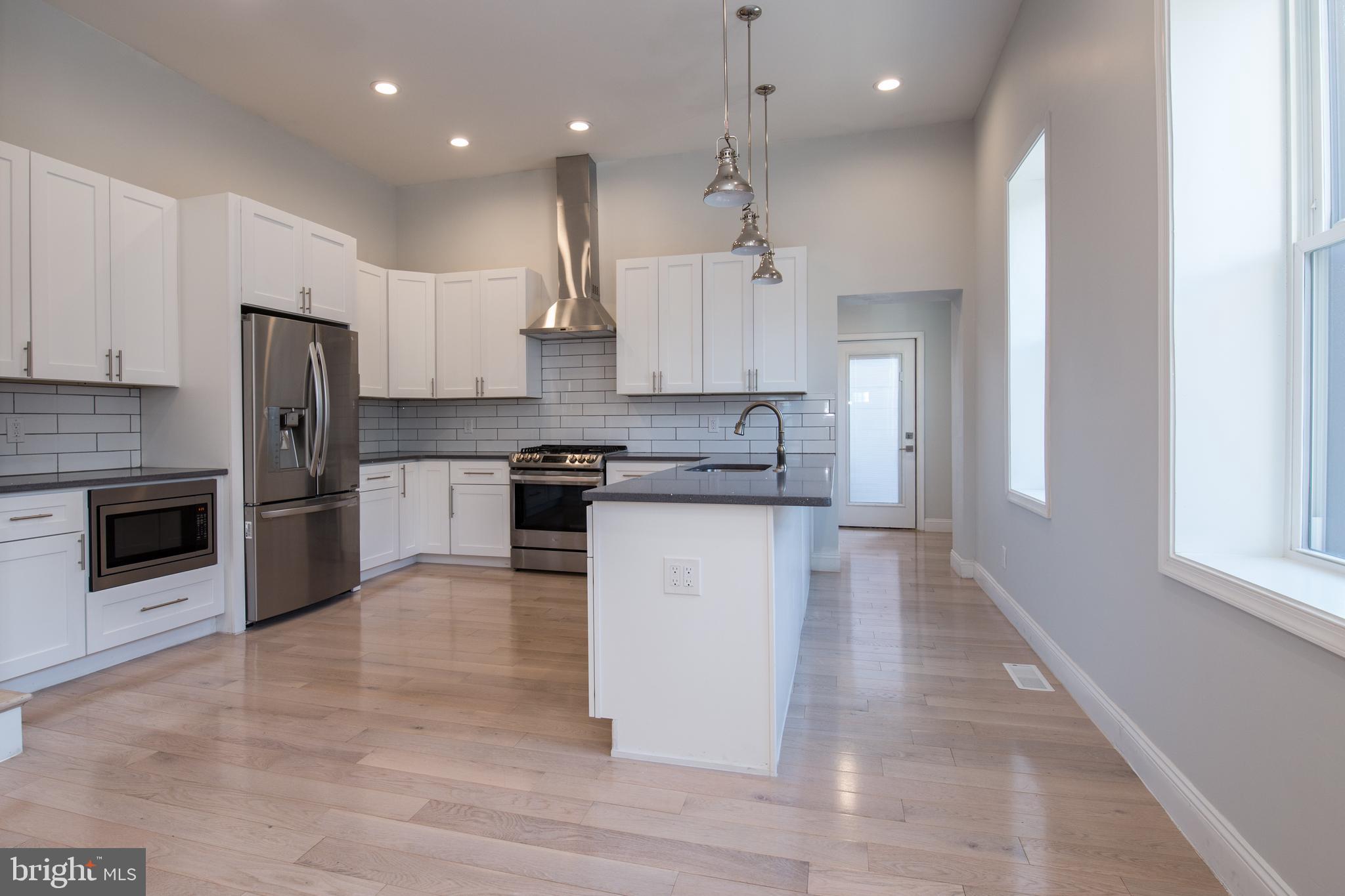 ART MUSEUM AREA - Residential