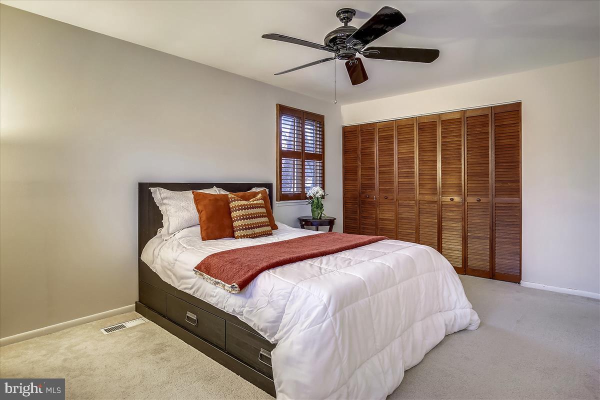 MADISON MANOR - Residential