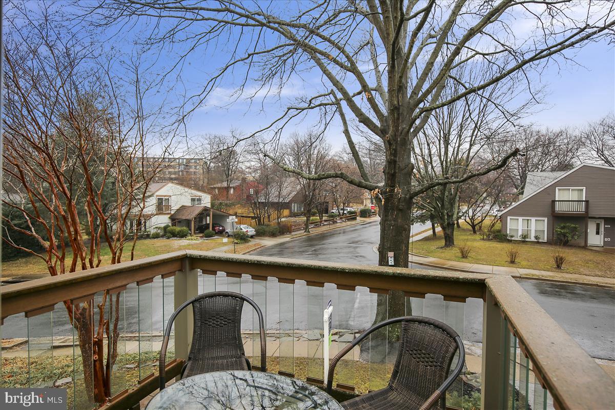 MADISON MANOR - Residential