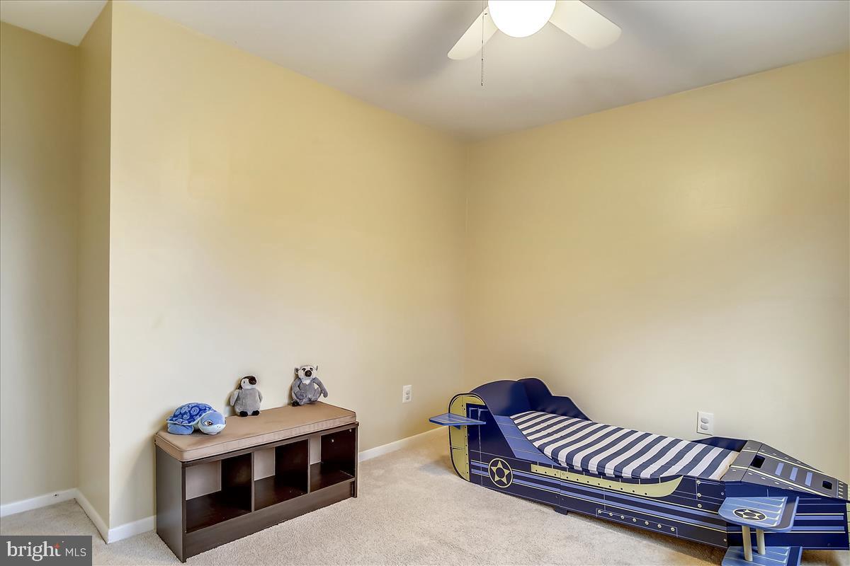 MADISON MANOR - Residential