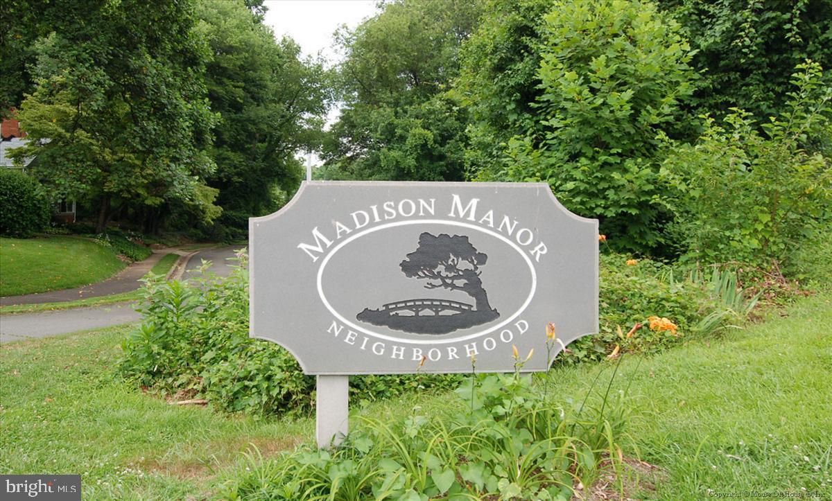 MADISON MANOR - Residential