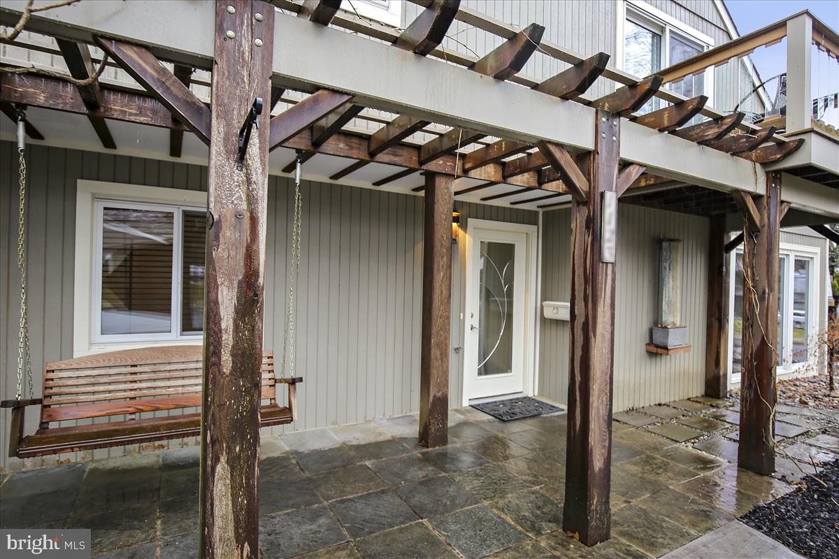 MADISON MANOR - Residential