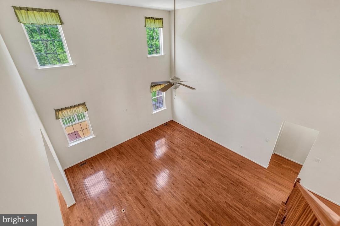 STONE WALL MANOR - Residential