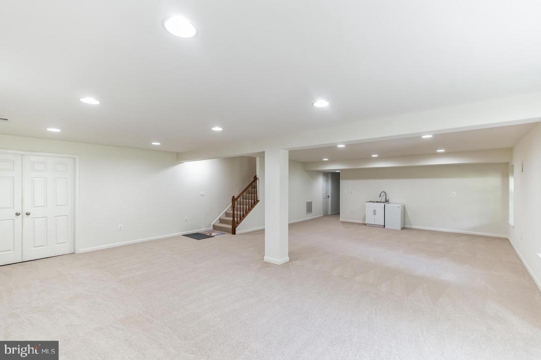 STONE WALL MANOR - Residential