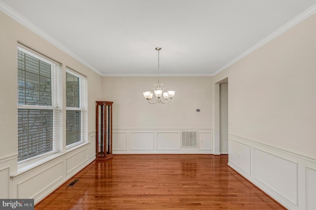 STONE WALL MANOR - Residential