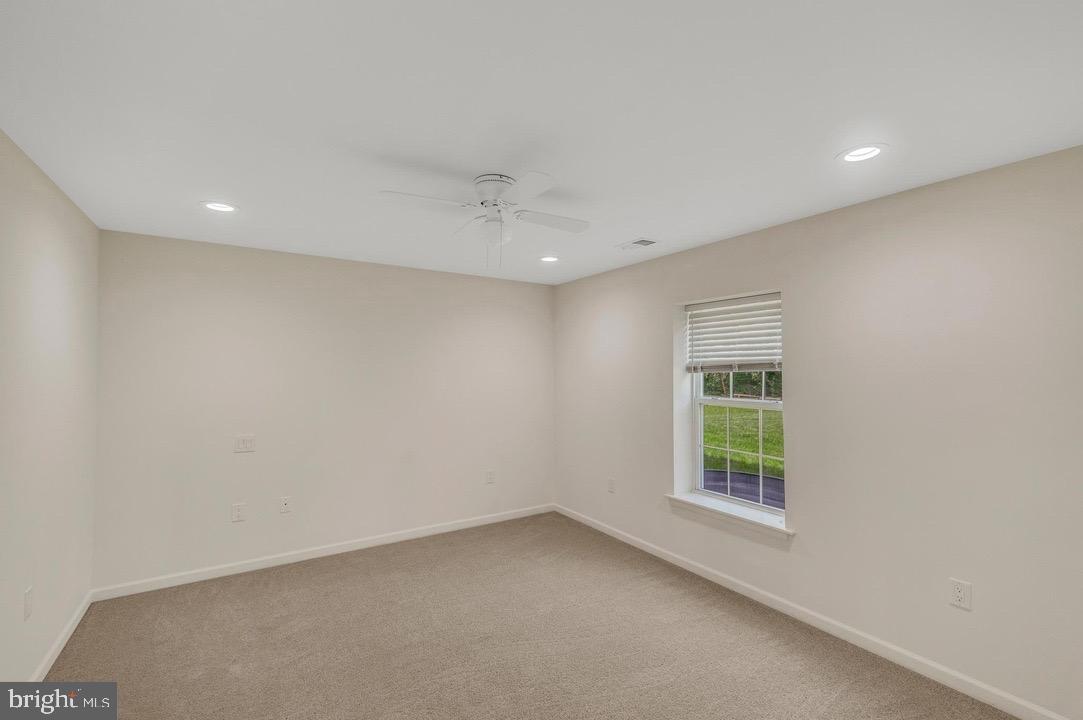 STONE WALL MANOR - Residential