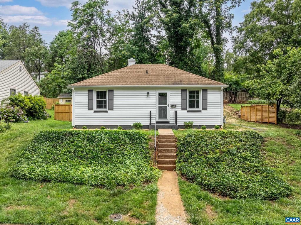 Photo of 1623 Mason Ln, CHARLOTTESVILLE, VA 22903 (MLS # 673808)