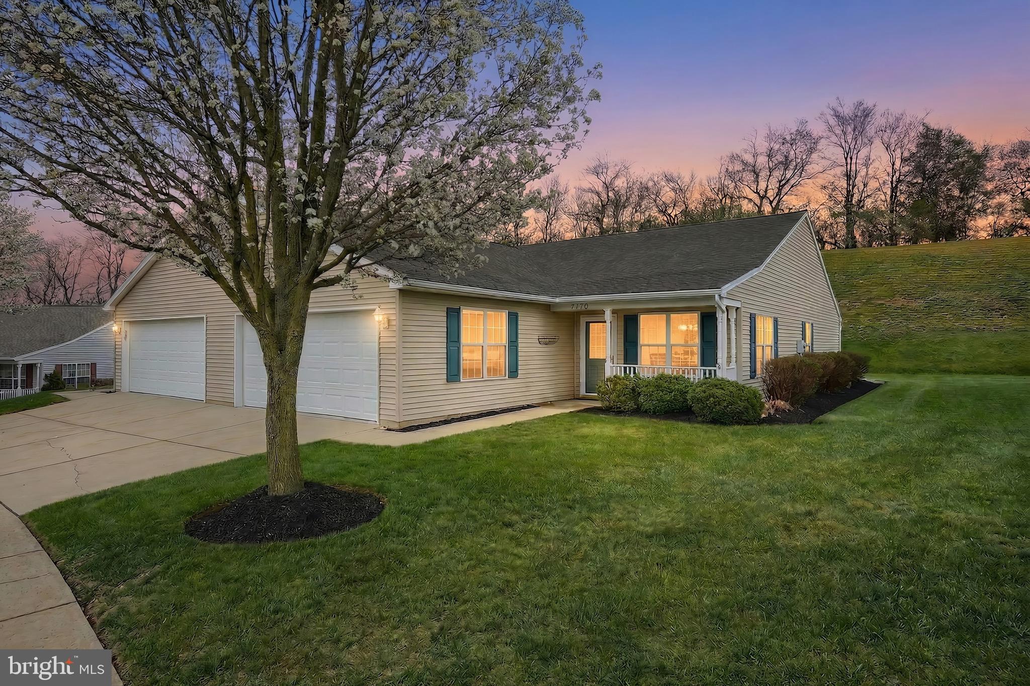 SENECA RIDGE - Residential