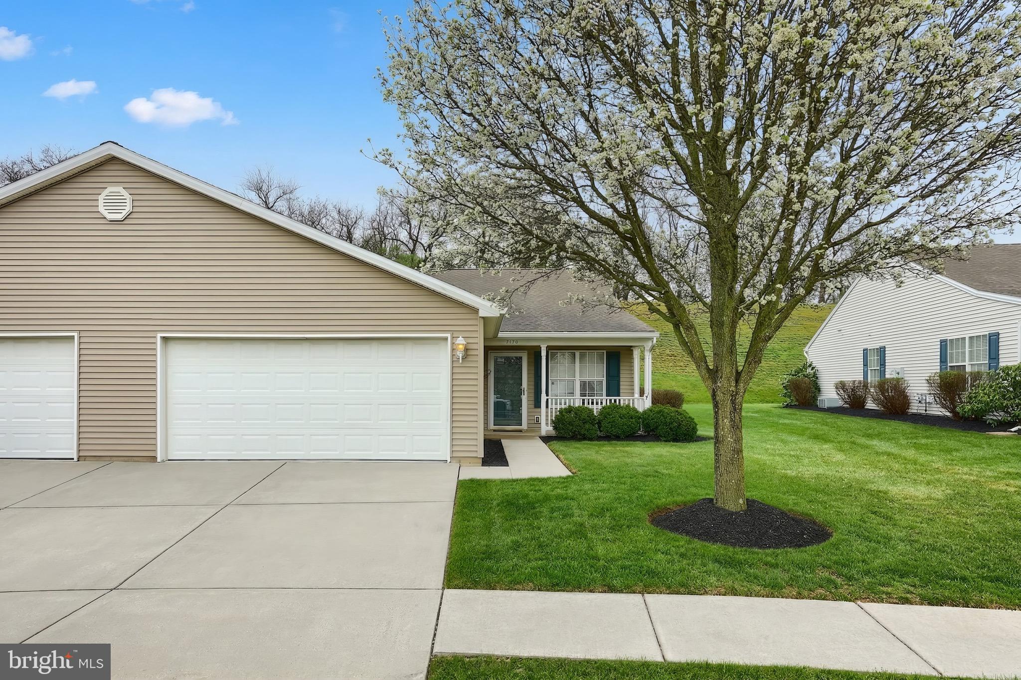 SENECA RIDGE - Residential