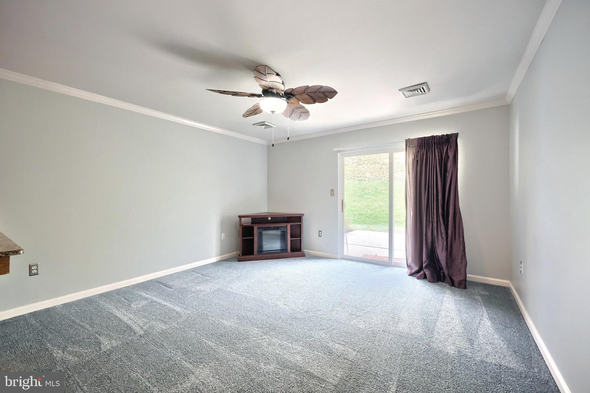 SENECA RIDGE - Residential