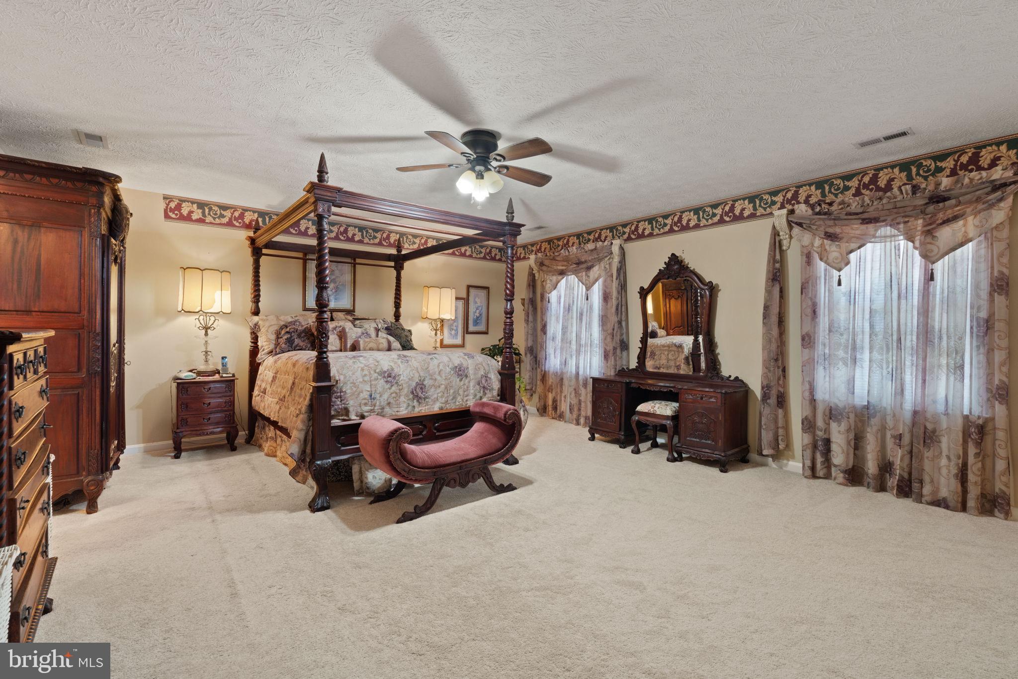 GREAT OAKS - Residential