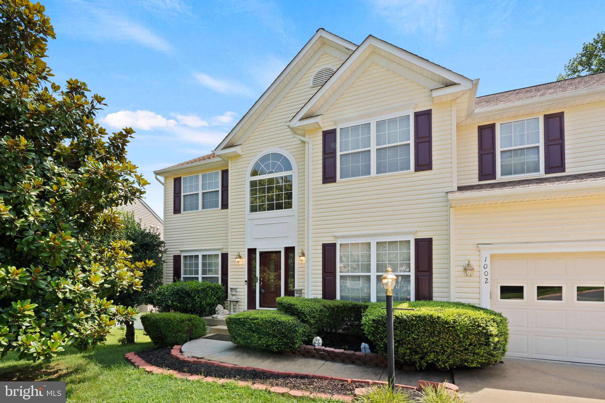 1002 BLACK OAK COURT