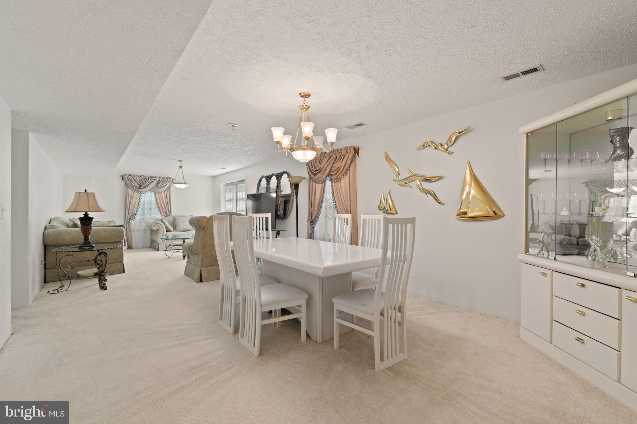 GREAT OAKS - Residential